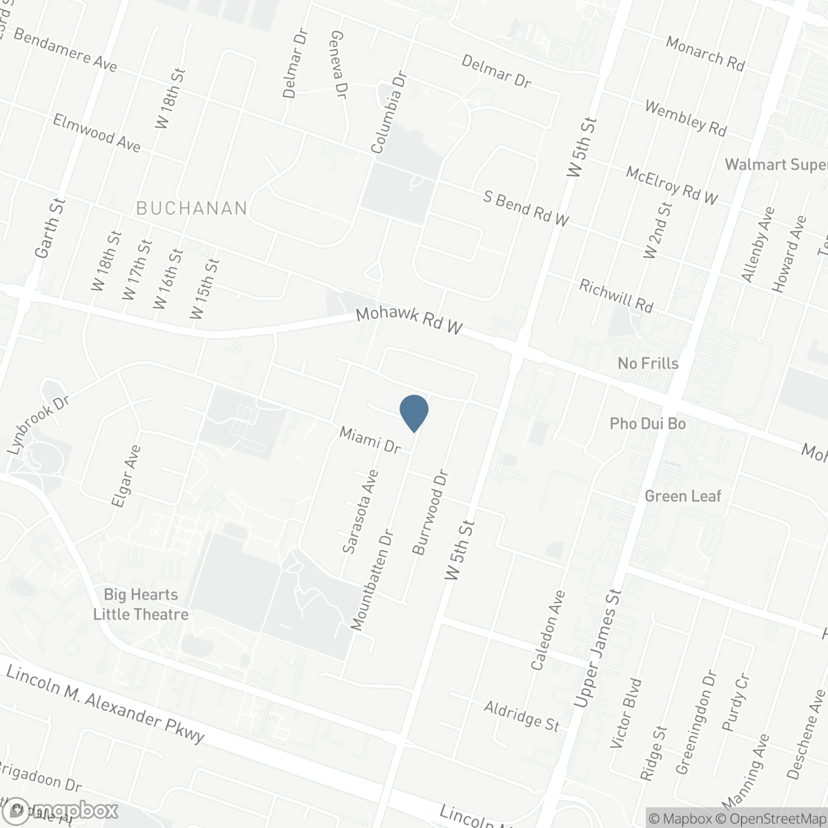 4 BERMUDA Court, Hamilton, Ontario L9C 2J8